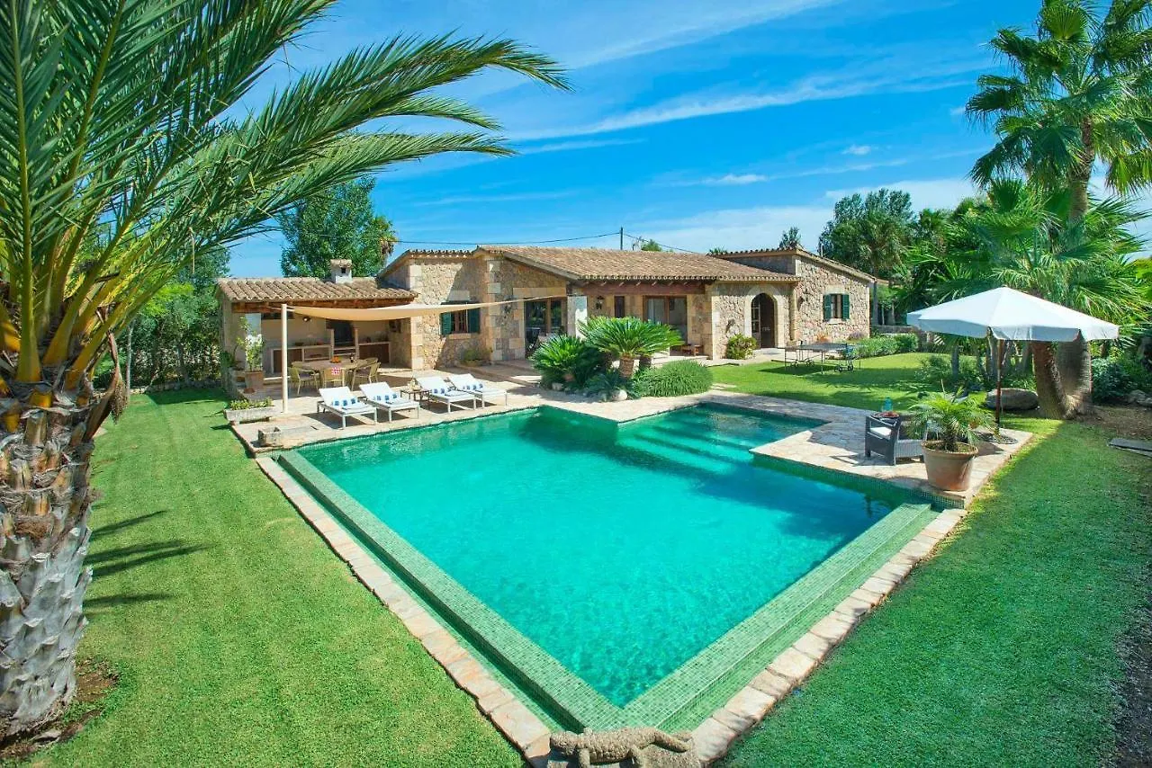 kontakty Villa Pepi By Vintage Travel